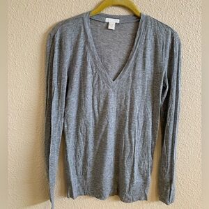 J CREW WOMEN'S V-NECK LONG SLEEVE TOP 🌴